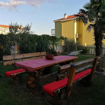 Apartmani Bosko Baraban Dugi Rat Exterior foto